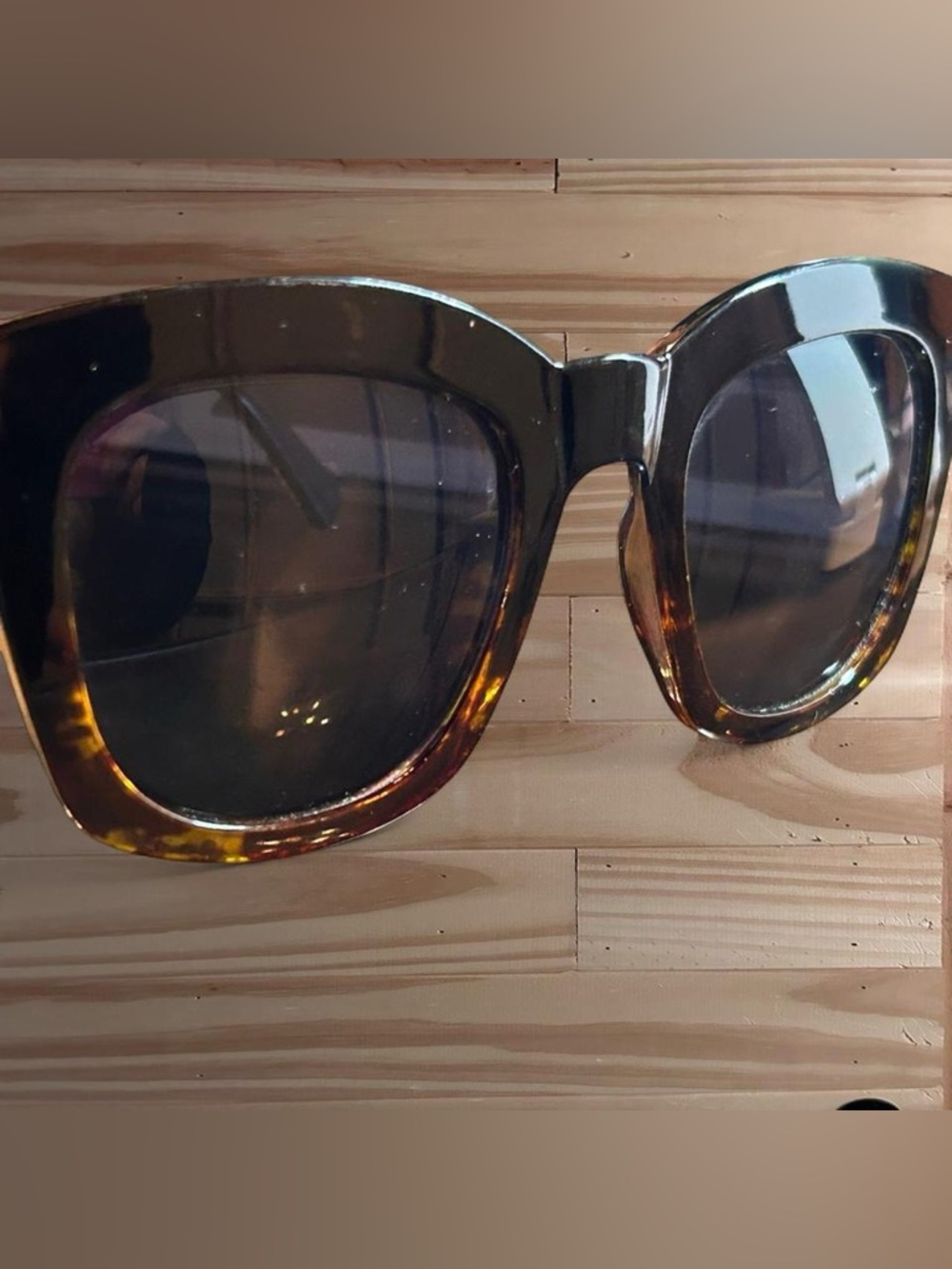 Tortoiseshell sunglasses with brown lenses